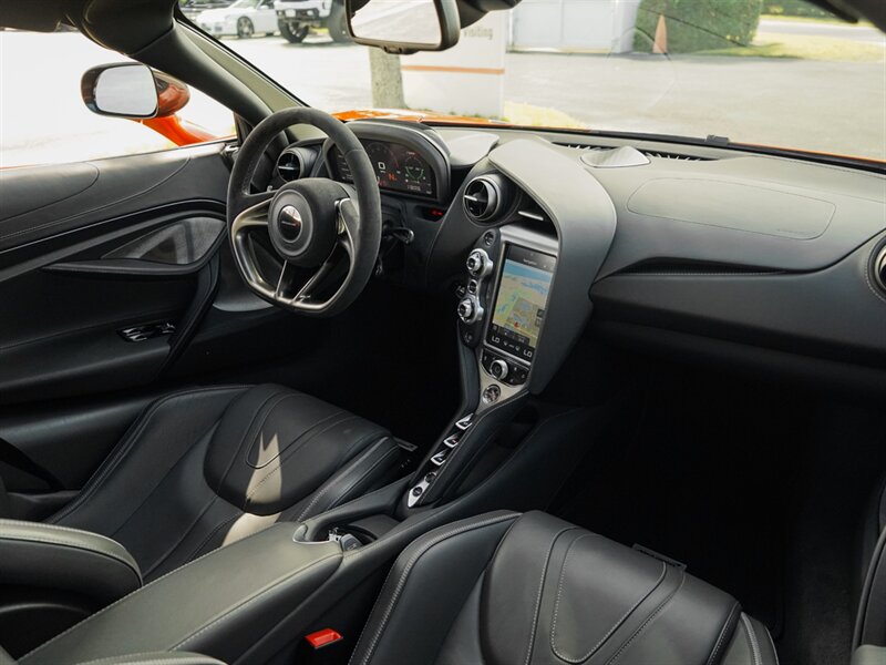 2018 McLaren 720S Luxury - Photo 30 - Bonita Springs, FL 34134