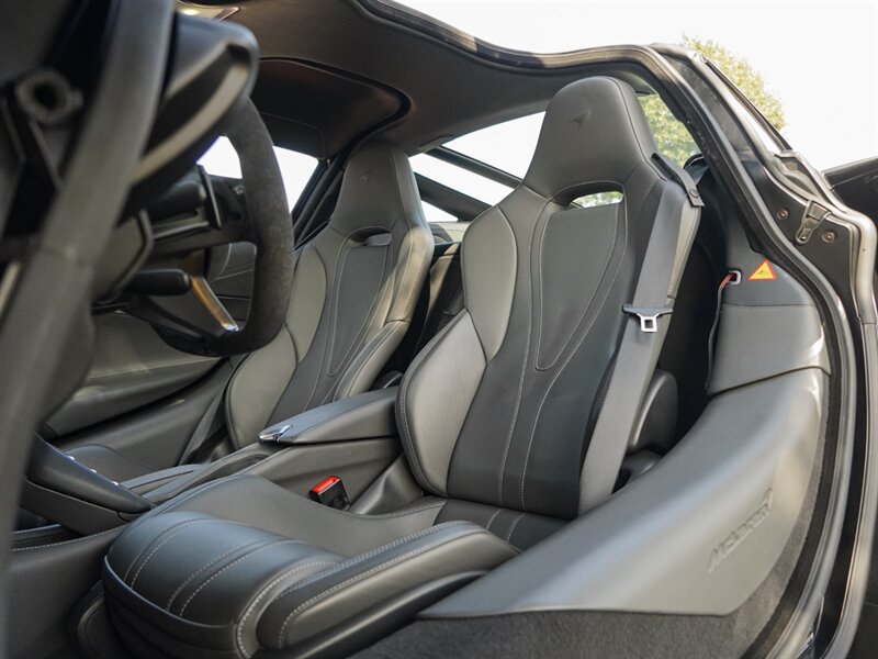 2018 McLaren 720S Luxury - Photo 25 - Bonita Springs, FL 34134