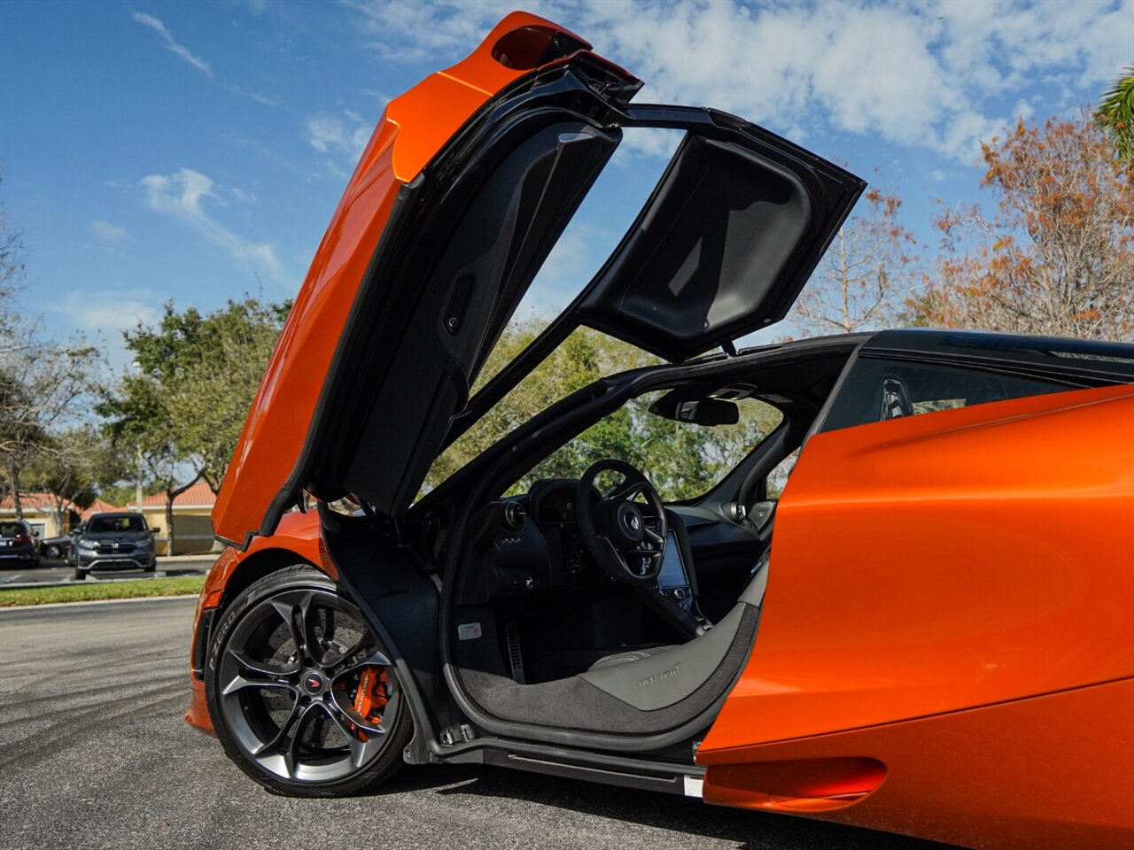 2018 McLaren 720S Luxury   - Photo 42 - Bonita Springs, FL 34134