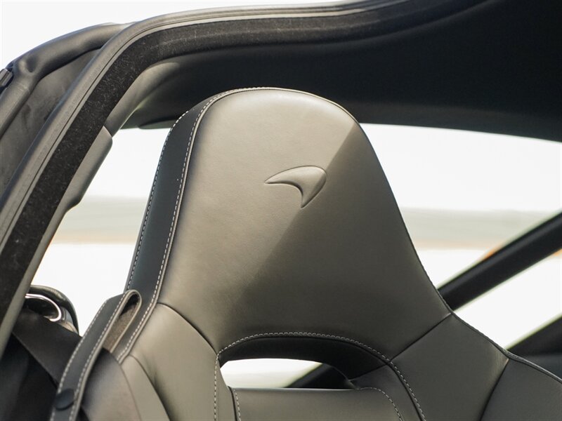 2018 McLaren 720S Luxury - Photo 33 - Bonita Springs, FL 34134