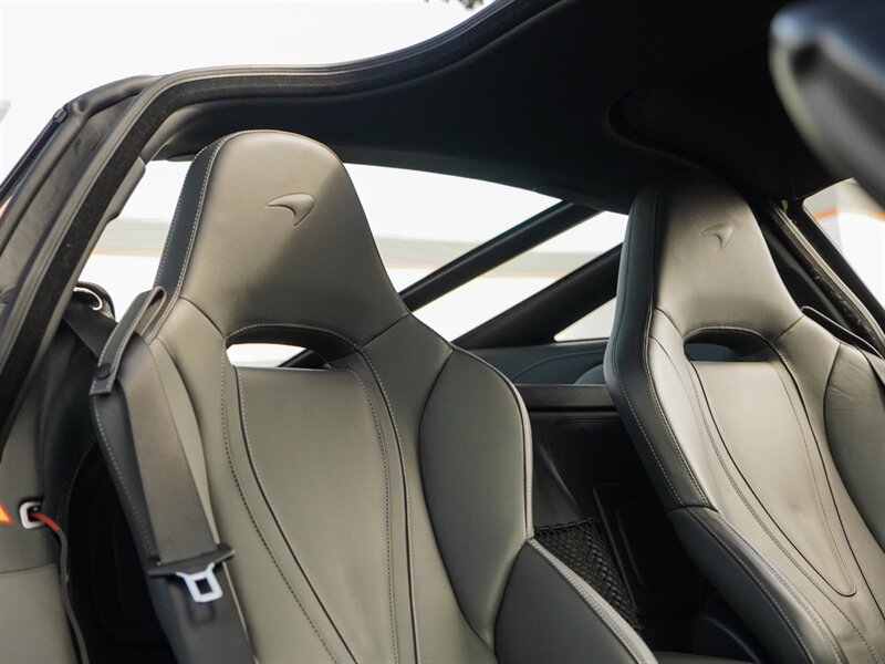 2018 McLaren 720S Luxury - Photo 32 - Bonita Springs, FL 34134