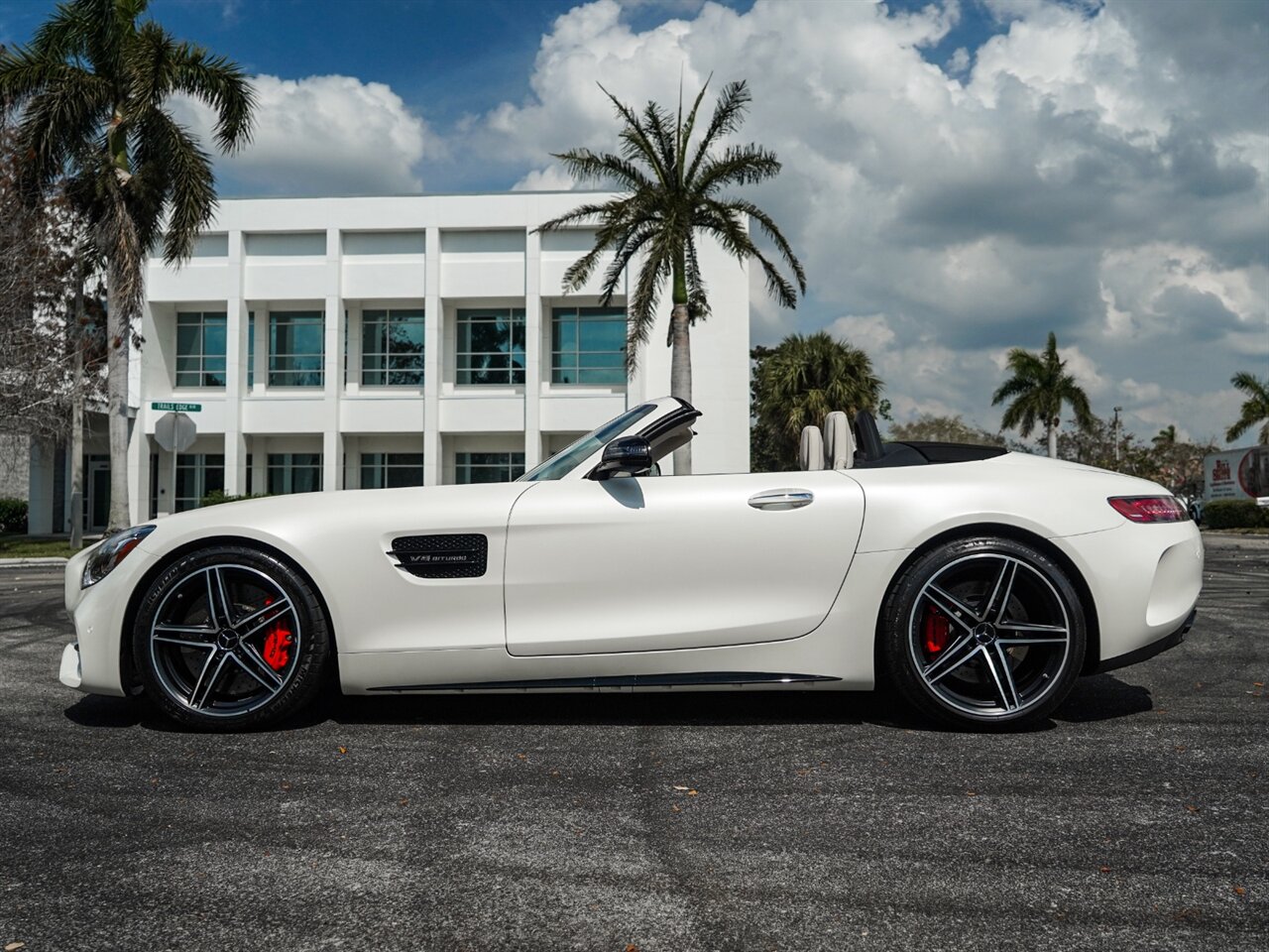 2018 Mercedes-Benz AMG GT C   - Photo 52 - Bonita Springs, FL 34134