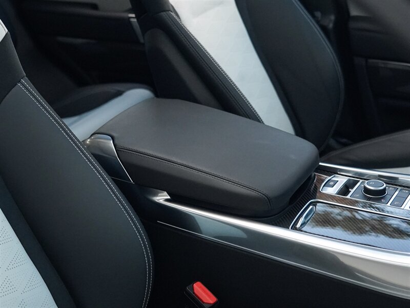 2022 Land Rover Range Rover Sport SVR Ultimate Edition - Photo 43 - Bonita Springs, FL 34134