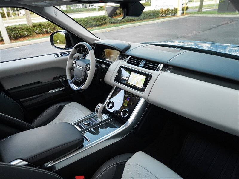 2022 Land Rover Range Rover Sport SVR Ultimate Edition - Photo 36 - Bonita Springs, FL 34134