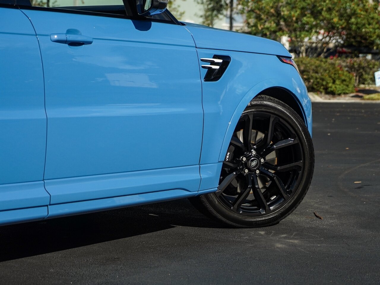 2022 Land Rover Range Rover Sport SVR  Ultimate Edition - Photo 71 - Bonita Springs, FL 34134