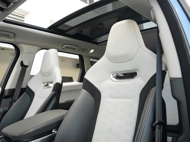 2022 Land Rover Range Rover Sport SVR Ultimate Edition - Photo 24 - Bonita Springs, FL 34134