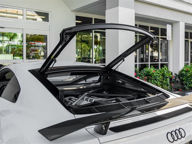 2020 Audi R8 5.2 quattro V10 perf   - Photo 43 - Bonita Springs, FL 34134