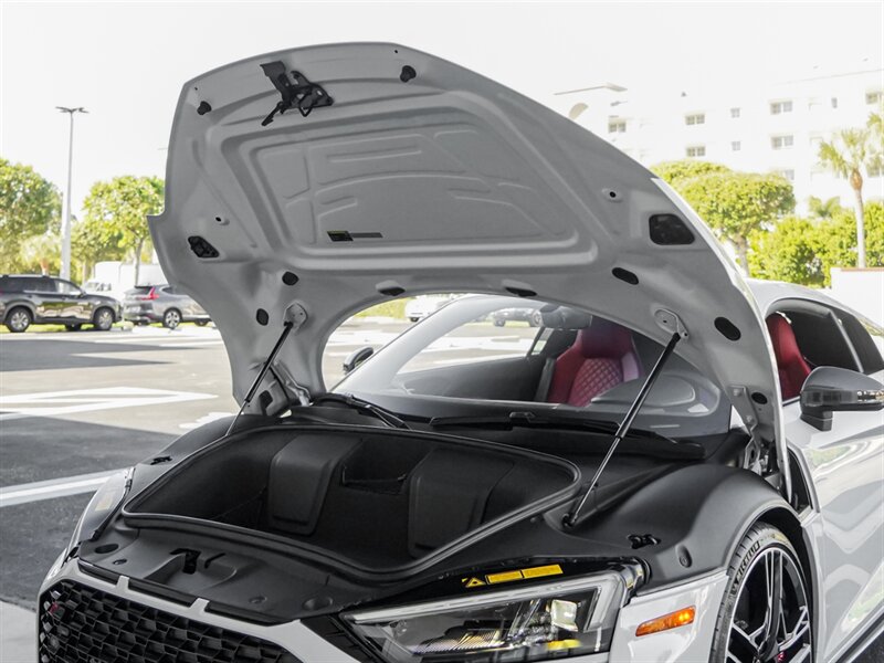 2020 Audi R8 5.2 quattro V10 perf   - Photo 44 - Bonita Springs, FL 34134