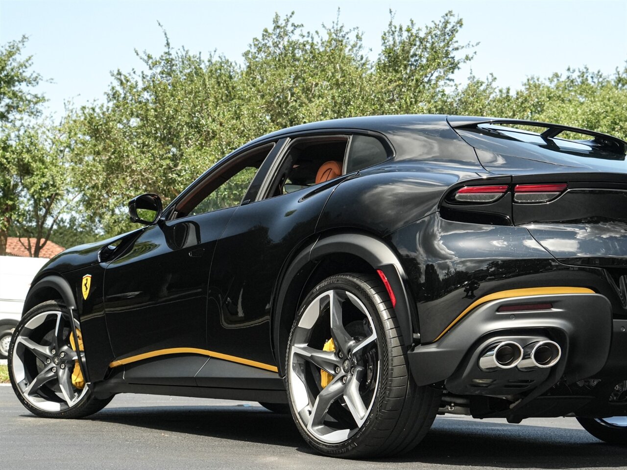2024 Ferrari Purosangue   - Photo 64 - Bonita Springs, FL 34134
