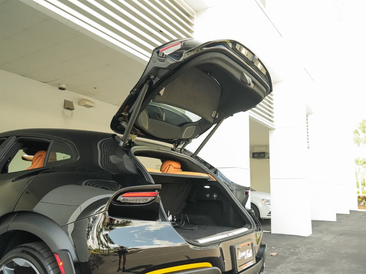 2024 Ferrari Purosangue   - Photo 56 - Bonita Springs, FL 34134