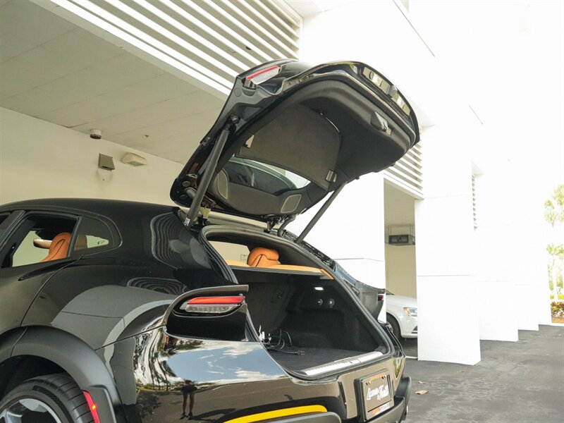 2024 Ferrari Purosangue - Photo 56 - Bonita Springs, FL 34134