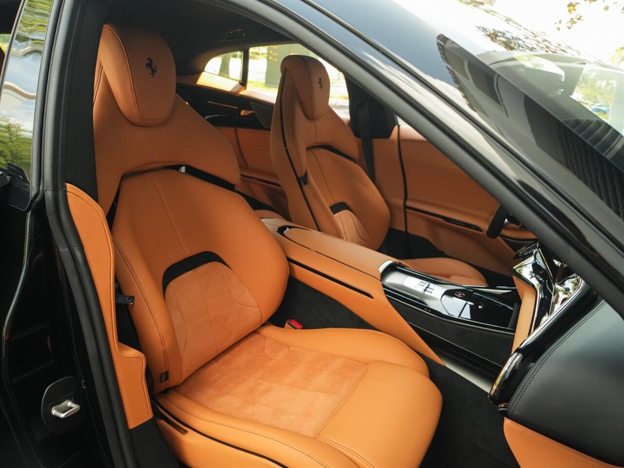 2024 Ferrari Purosangue   - Photo 43 - Bonita Springs, FL 34134