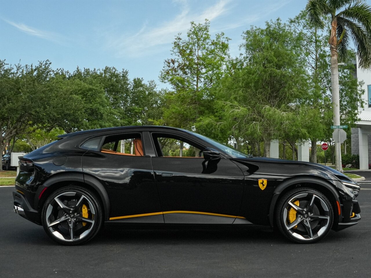 2024 Ferrari Purosangue   - Photo 81 - Bonita Springs, FL 34134