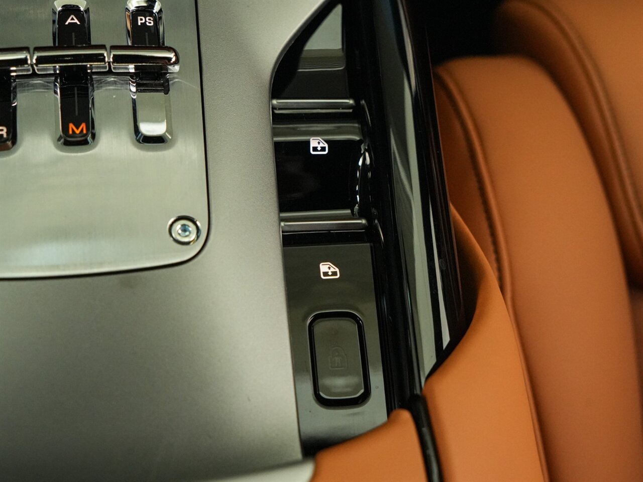 2024 Ferrari Purosangue   - Photo 21 - Bonita Springs, FL 34134