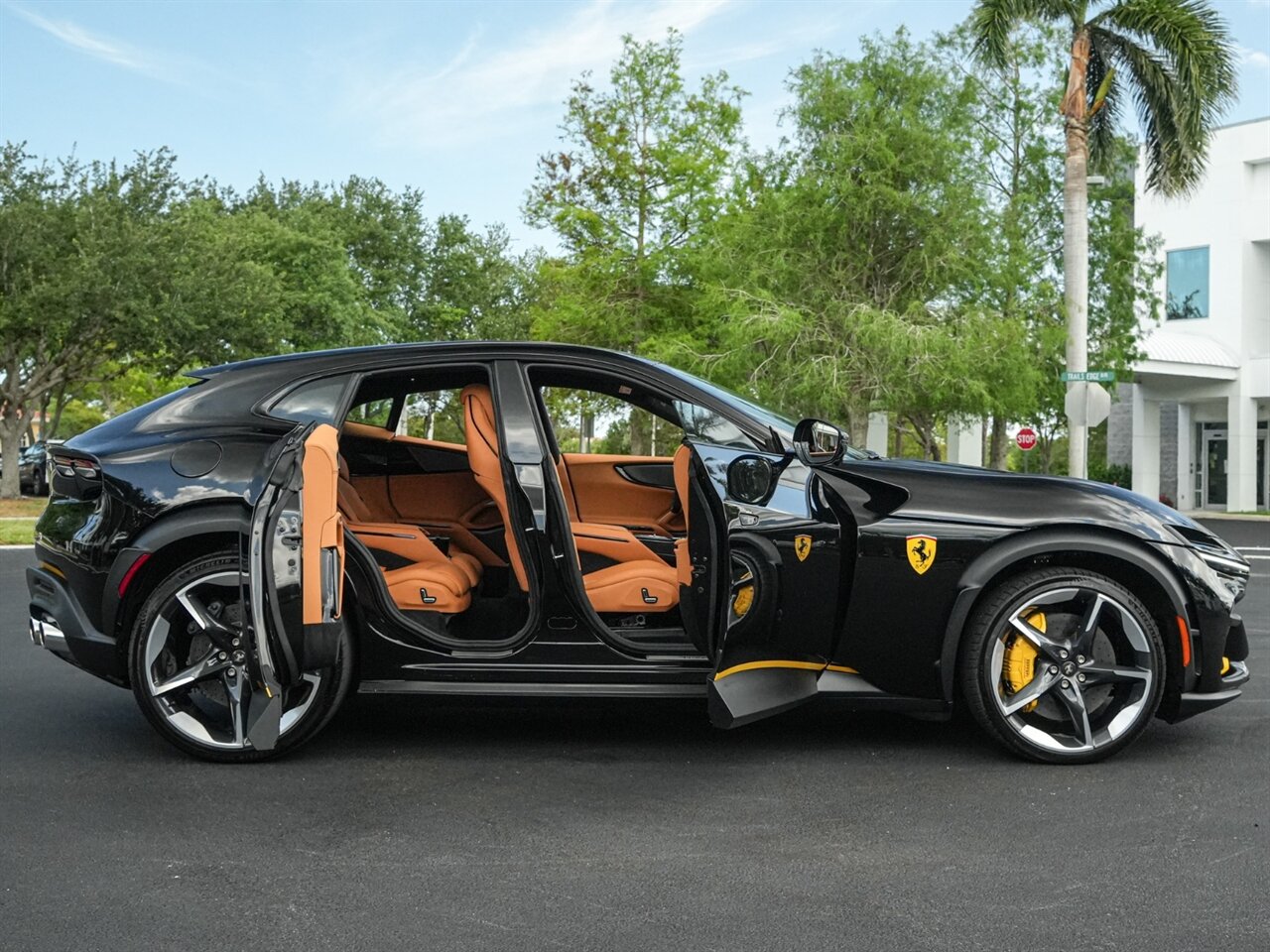 2024 Ferrari Purosangue   - Photo 80 - Bonita Springs, FL 34134