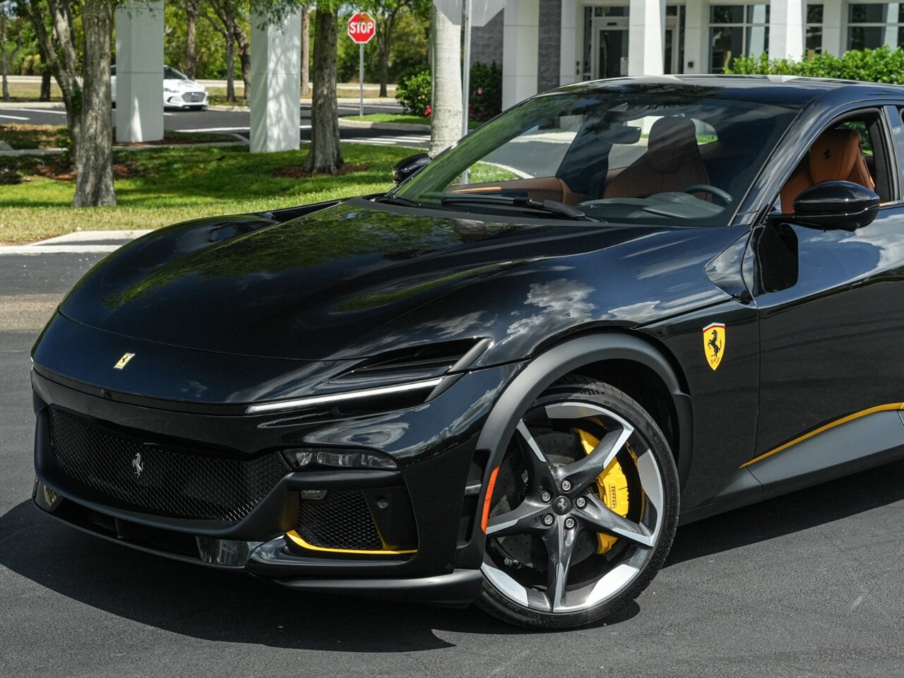 2024 Ferrari Purosangue   - Photo 9 - Bonita Springs, FL 34134