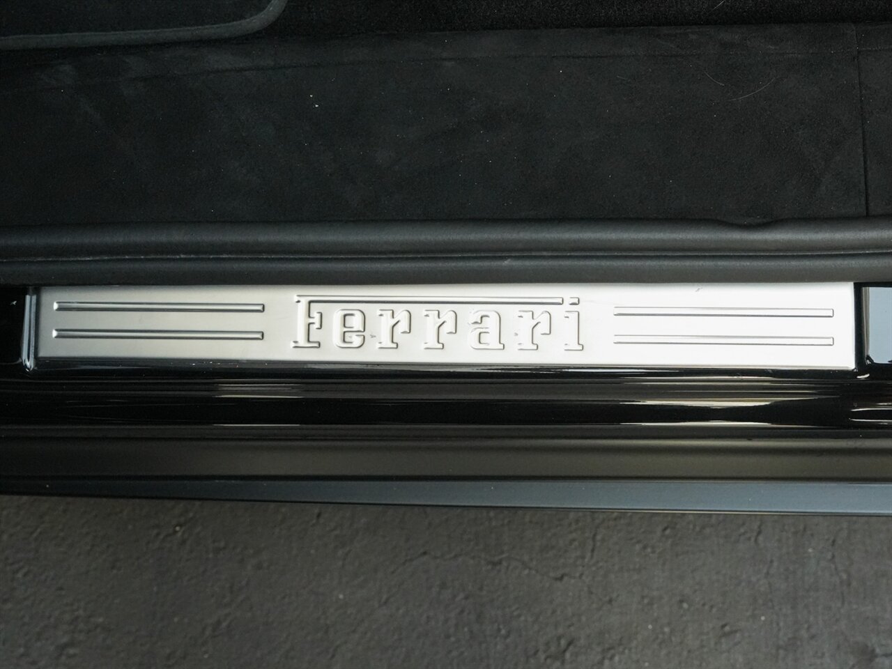 2024 Ferrari Purosangue   - Photo 31 - Bonita Springs, FL 34134