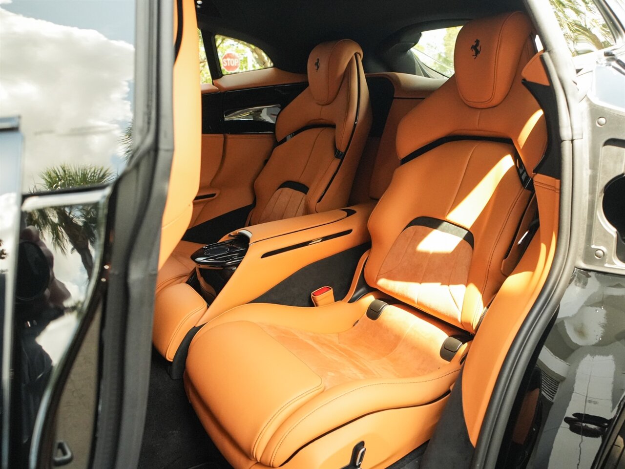 2024 Ferrari Purosangue   - Photo 32 - Bonita Springs, FL 34134