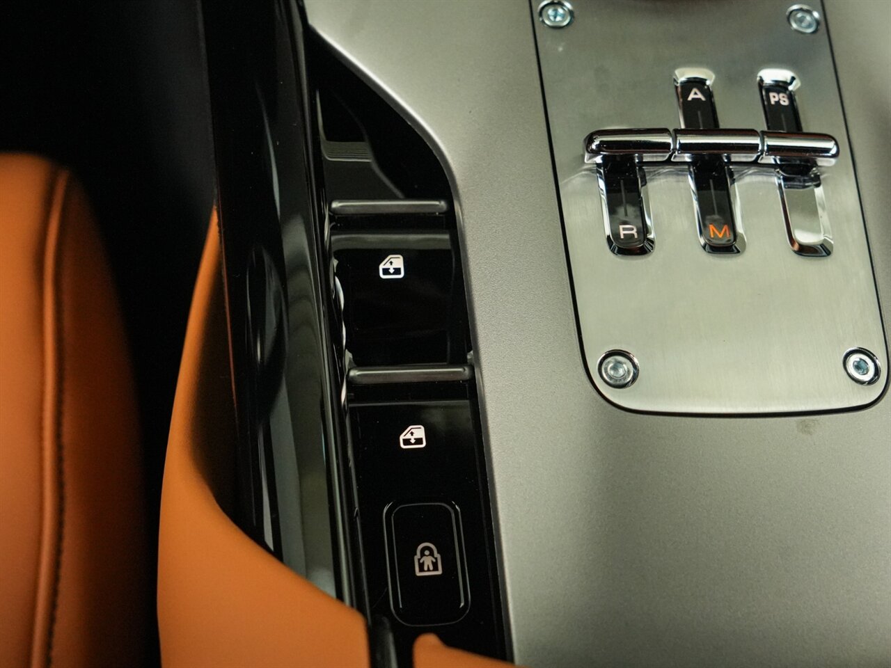 2024 Ferrari Purosangue   - Photo 20 - Bonita Springs, FL 34134