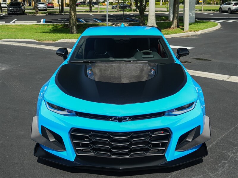 2023 Chevrolet Camaro ZL1   - Photo 6 - Bonita Springs, FL 34134