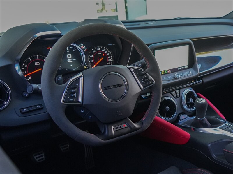 2023 Chevrolet Camaro ZL1   - Photo 13 - Bonita Springs, FL 34134