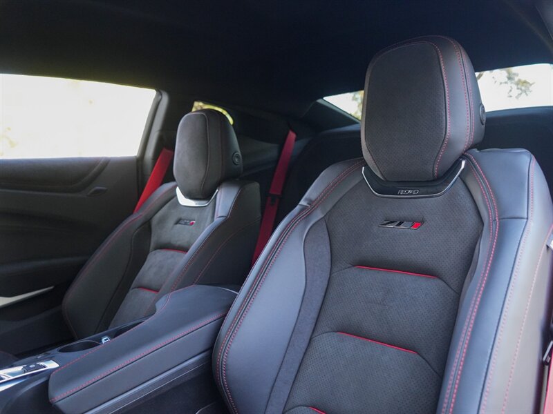 2023 Chevrolet Camaro ZL1   - Photo 28 - Bonita Springs, FL 34134