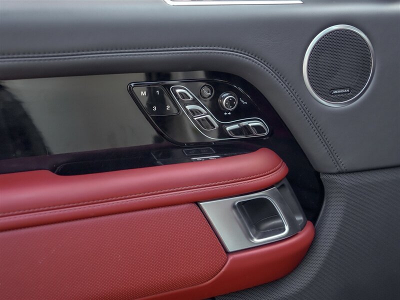 2018 Land Rover Range Rover SVAutobiography Dyna Overfinch - Photo 21 - Bonita Springs, FL 34134
