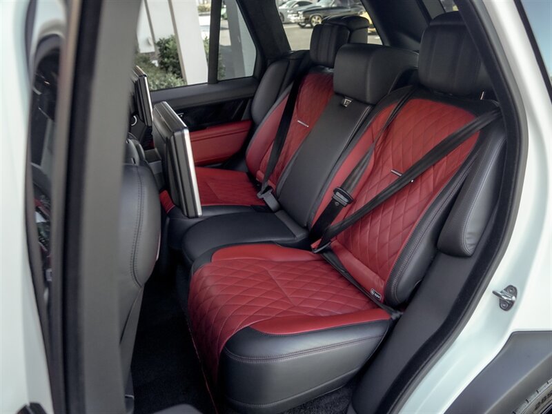 2018 Land Rover Range Rover SVAutobiography Dyna Overfinch - Photo 20 - Bonita Springs, FL 34134