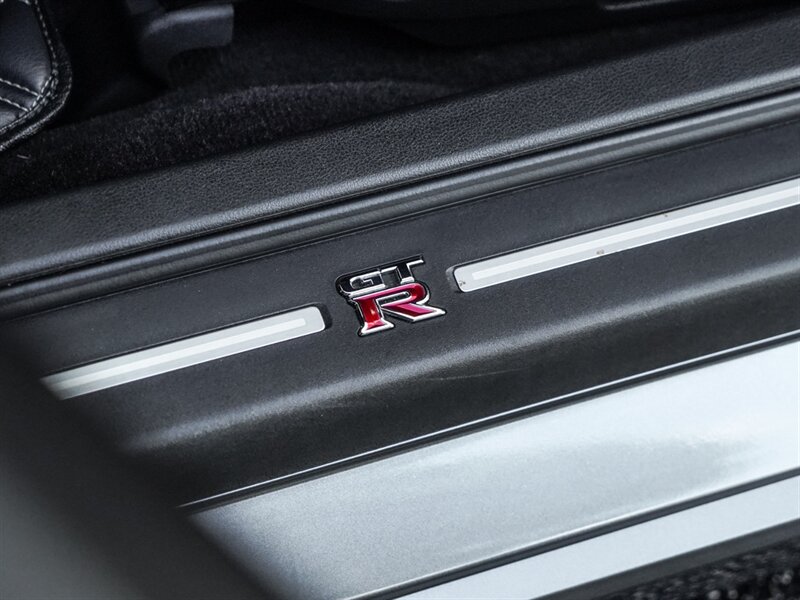 2014 Nissan GT-R Track Edition   - Photo 21 - Bonita Springs, FL 34134