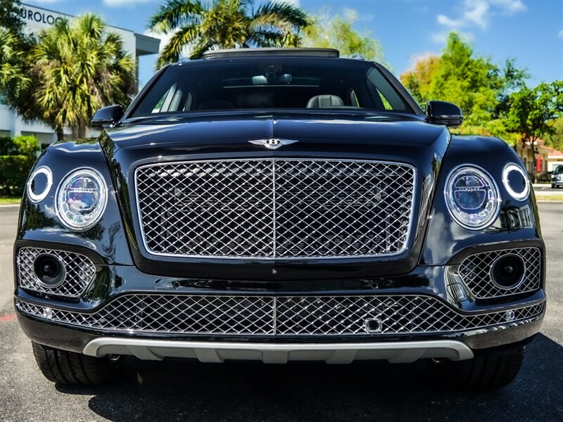 2017 Bentley Bentayga W12   - Photo 4 - Bonita Springs, FL 34134