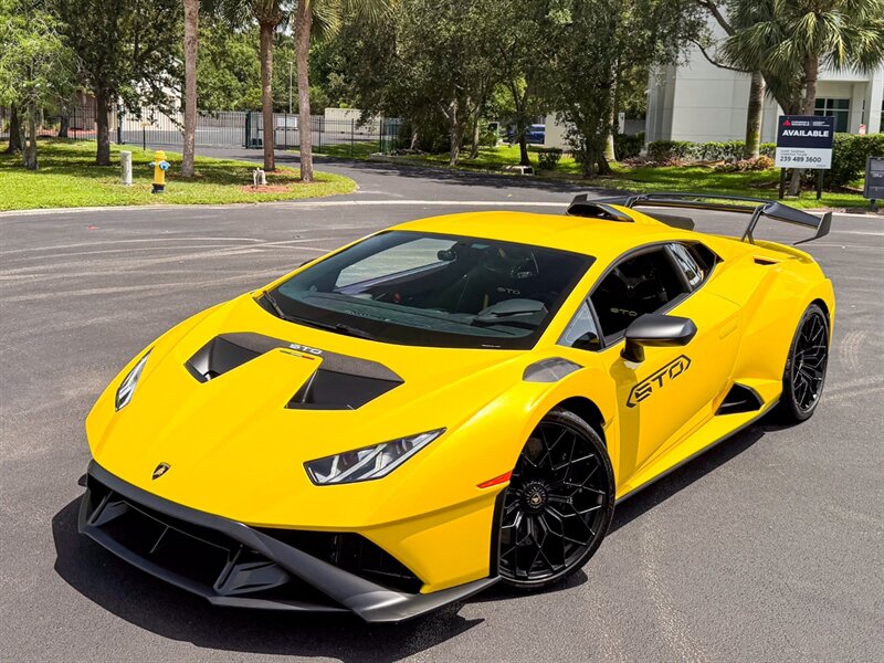 2022 Lamborghini Huracan STO - Photo 9 - Bonita Springs, FL 34134