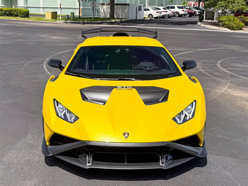 2022 Lamborghini Huracan STO - Photo 6 - Bonita Springs, FL 34134