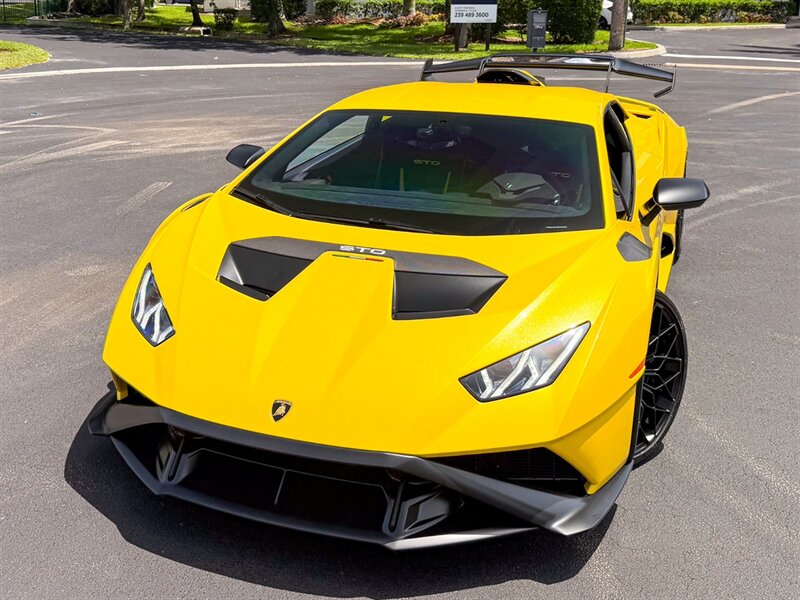 2022 Lamborghini Huracan STO - Photo 8 - Bonita Springs, FL 34134