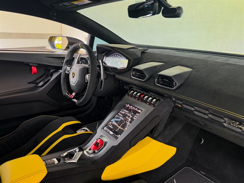 2022 Lamborghini Huracan STO - Photo 32 - Bonita Springs, FL 34134