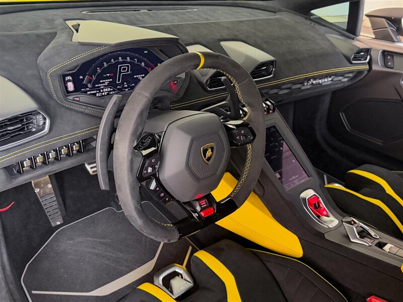 2022 Lamborghini Huracan STO - Photo 27 - Bonita Springs, FL 34134