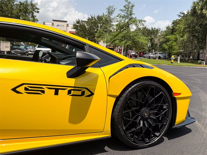 2022 Lamborghini Huracan STO - Photo 58 - Bonita Springs, FL 34134