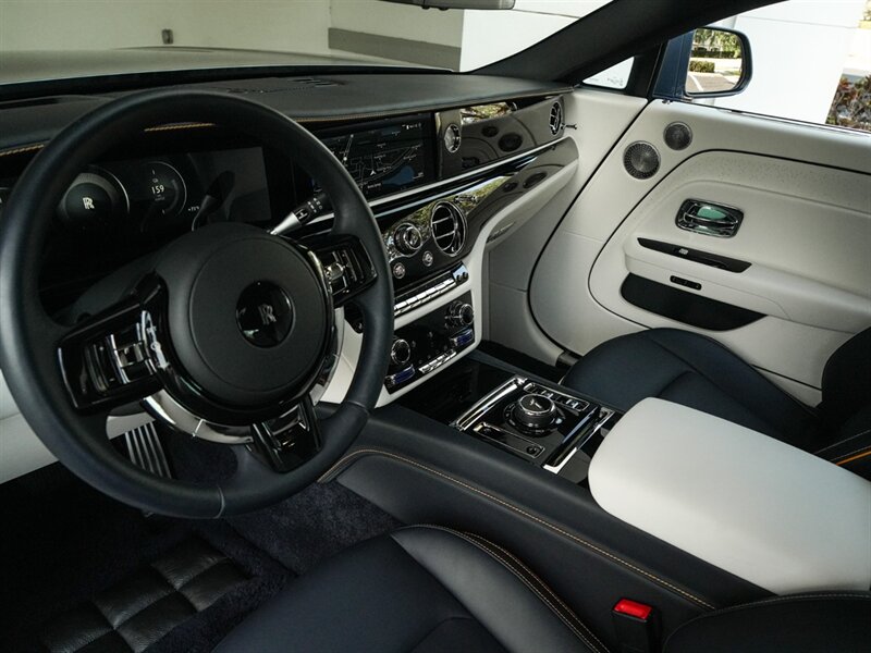 2024 Rolls-Royce Spectre   - Photo 16 - Bonita Springs, FL 34134