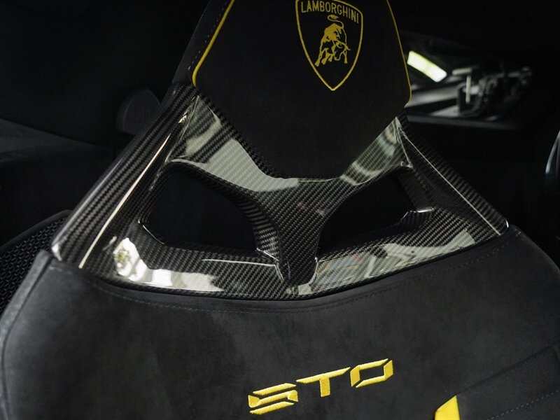 2021 Lamborghini Huracan STO - Photo 35 - Bonita Springs, FL 34134