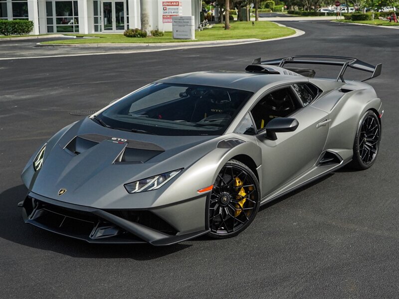 2021 Lamborghini Huracan STO - Photo 12 - Bonita Springs, FL 34134