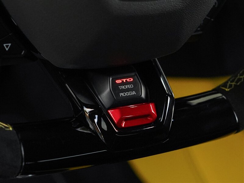 2021 Lamborghini Huracan STO - Photo 31 - Bonita Springs, FL 34134