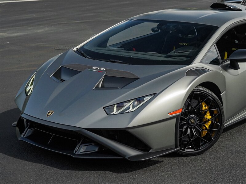 2021 Lamborghini Huracan STO - Photo 11 - Bonita Springs, FL 34134