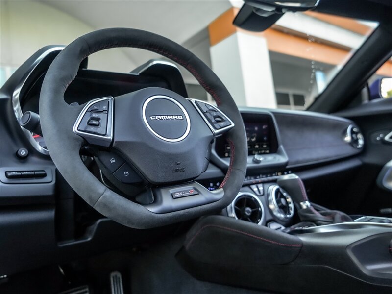 2022 Chevrolet Camaro ZL1 - Photo 12 - Bonita Springs, FL 34134