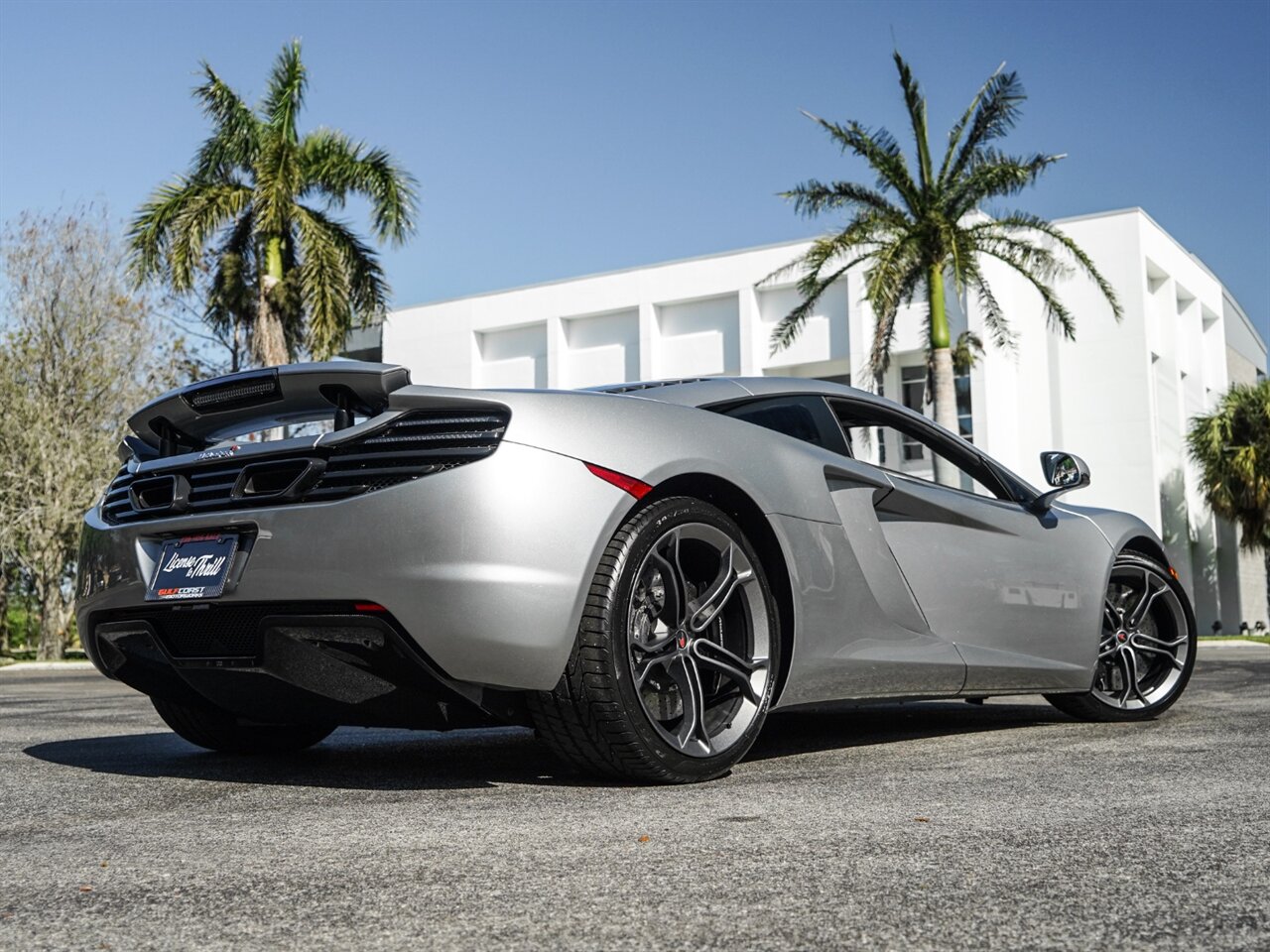 2012 McLaren MP4-12C   - Photo 61 - Bonita Springs, FL 34134