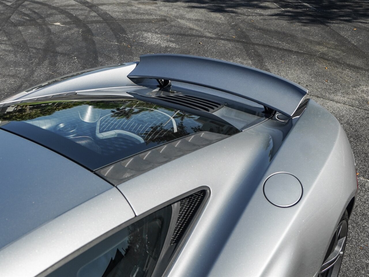 2012 McLaren MP4-12C   - Photo 51 - Bonita Springs, FL 34134