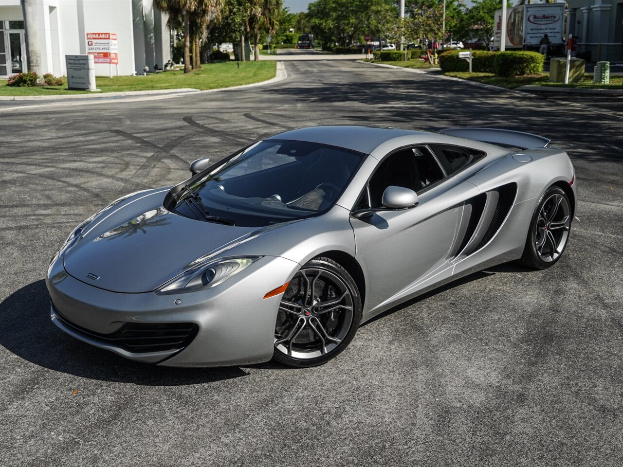 2012 McLaren MP4-12C   - Photo 10 - Bonita Springs, FL 34134