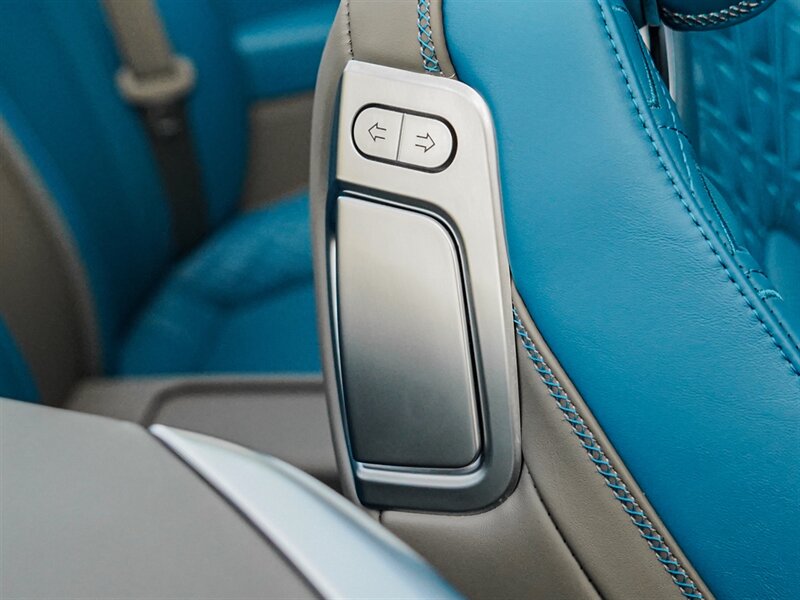 2022 Bentley Continental GTC V8   - Photo 40 - Bonita Springs, FL 34134