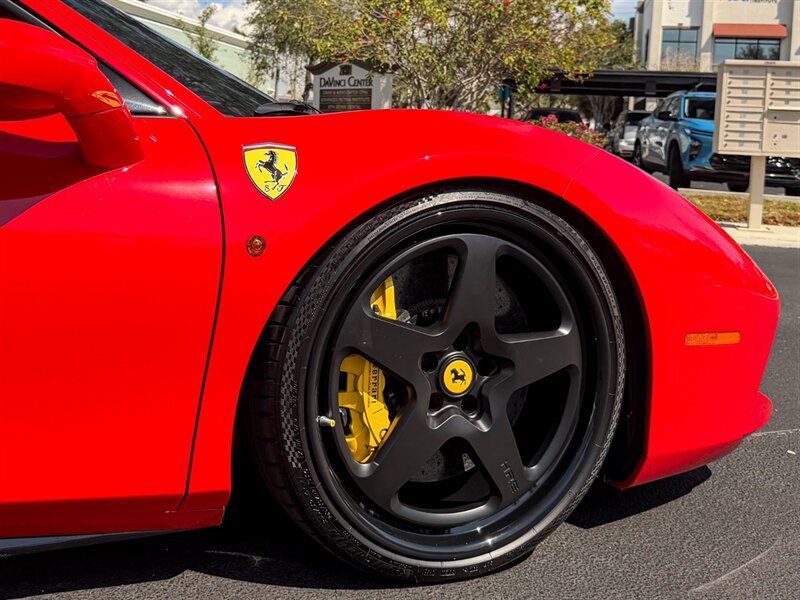 2018 Ferrari 488 GTB   - Photo 71 - Bonita Springs, FL 34134