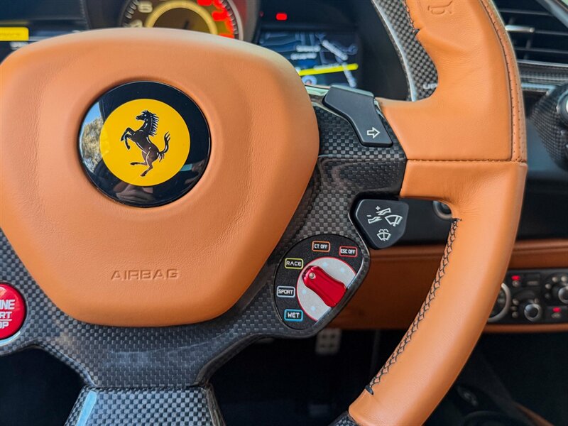 2018 Ferrari 488 GTB   - Photo 32 - Bonita Springs, FL 34134