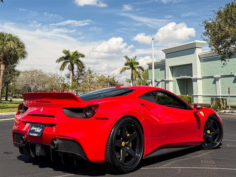 2018 Ferrari 488 GTB   - Photo 65 - Bonita Springs, FL 34134