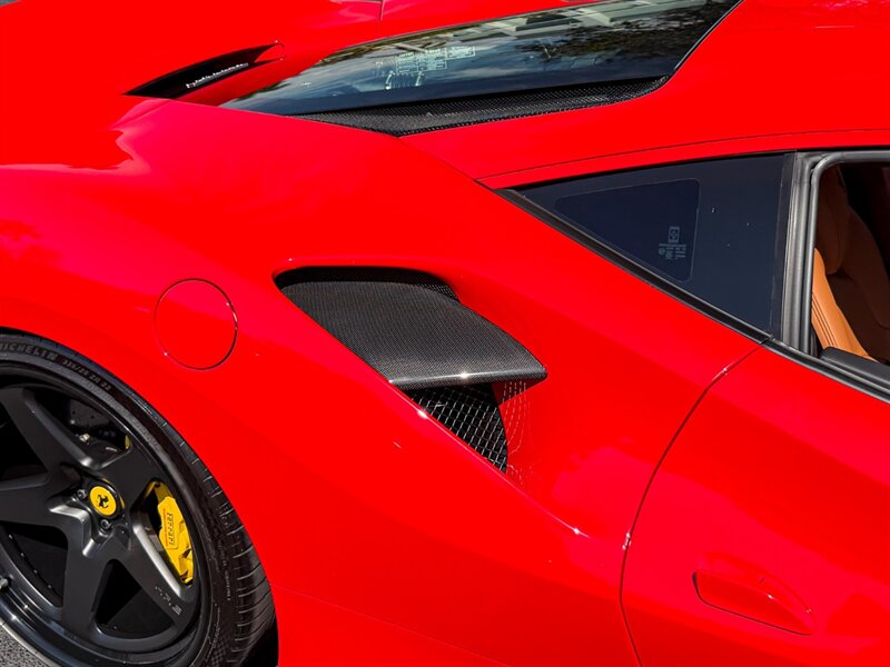 2018 Ferrari 488 GTB   - Photo 73 - Bonita Springs, FL 34134